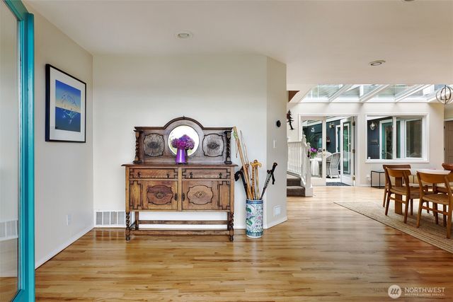 1515 37th Avenue, Seattle, WA 98122
