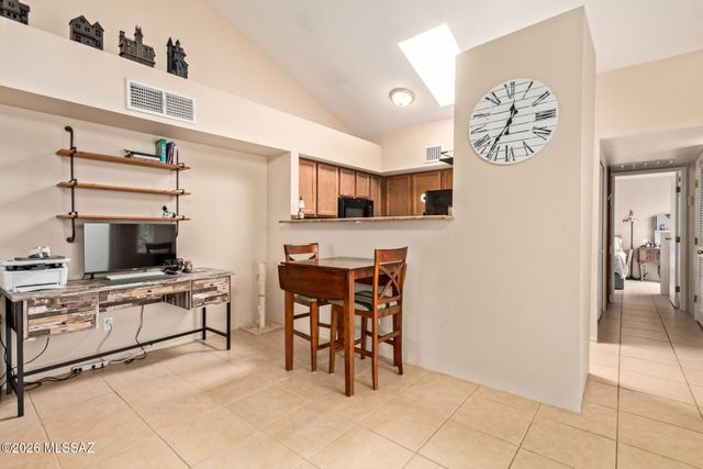 6337 N Willowbrook Drive, Tucson, AZ 85704