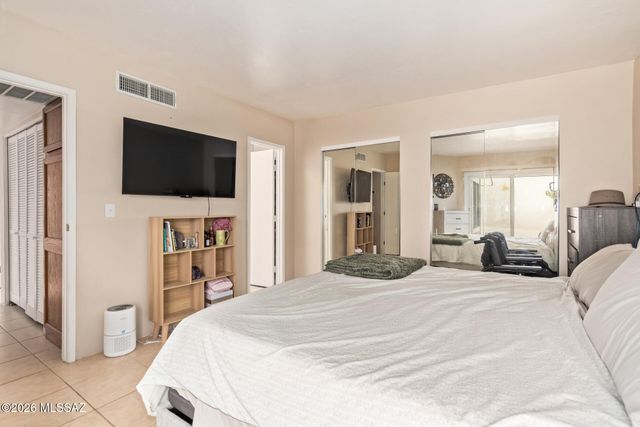 6337 N Willowbrook Drive, Tucson, AZ 85704