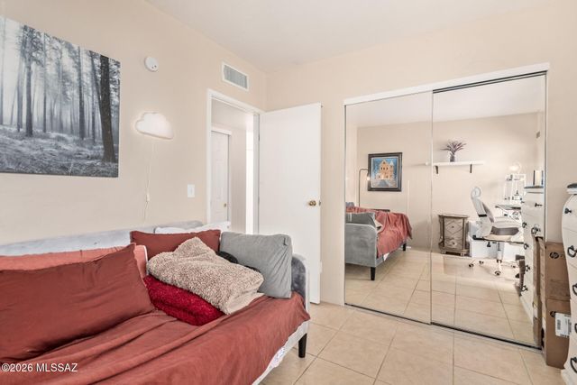6337 N Willowbrook Drive, Tucson, AZ 85704