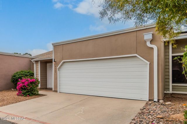6337 N Willowbrook Drive, Tucson, AZ 85704