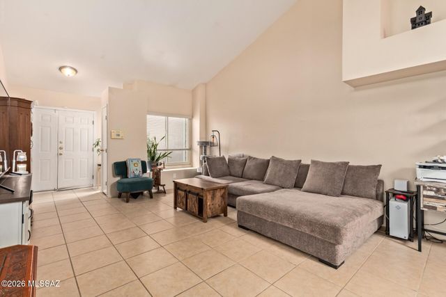6337 N Willowbrook Drive, Tucson, AZ 85704