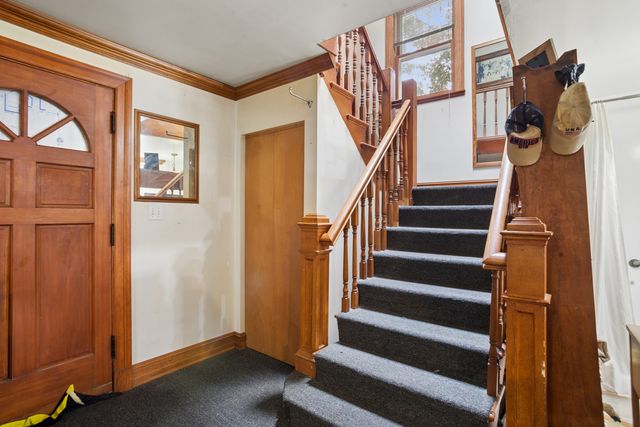 100 W Natoma Avenue, Addison, IL 60101