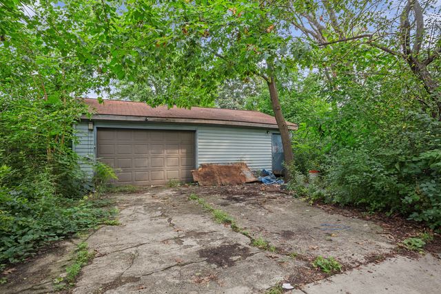 100 W Natoma Avenue, Addison, IL 60101