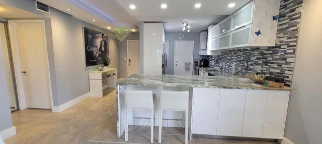 3050 16 Ave 201, Oakland Park, FL 33334