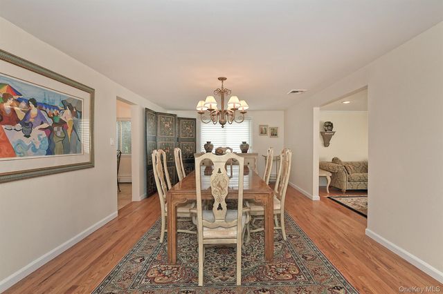 29 Abbot Road, Smithtown, NY 11787