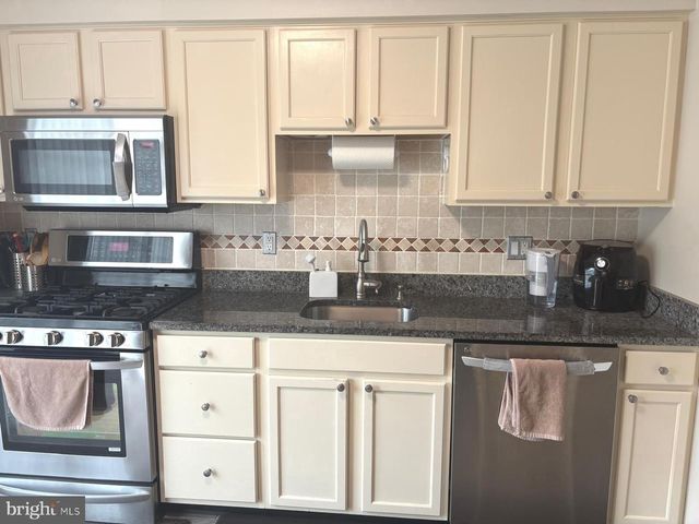 2802 GRAMERCY WAY, Mount Laurel, NJ 08054