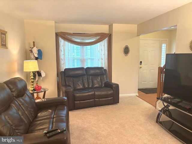 2802 GRAMERCY WAY, Mount Laurel, NJ 08054