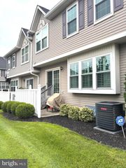 2802 GRAMERCY WAY, Mount Laurel, NJ 08054