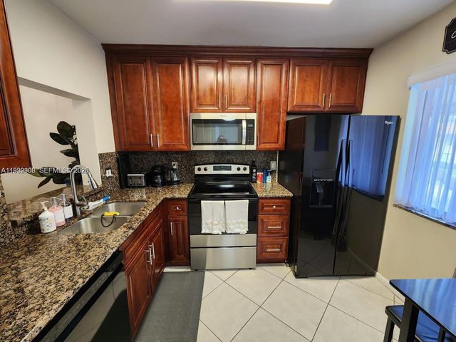 21951 Soundview Ter 203, Boca Raton, FL 33433