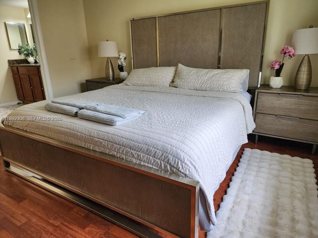 21951 Soundview Ter 203, Boca Raton, FL 33433