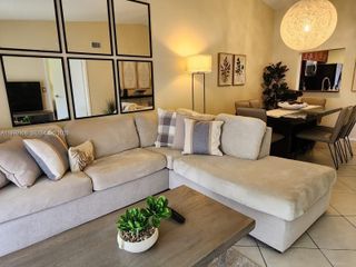 21951 Soundview Ter 203, Boca Raton, FL 33433