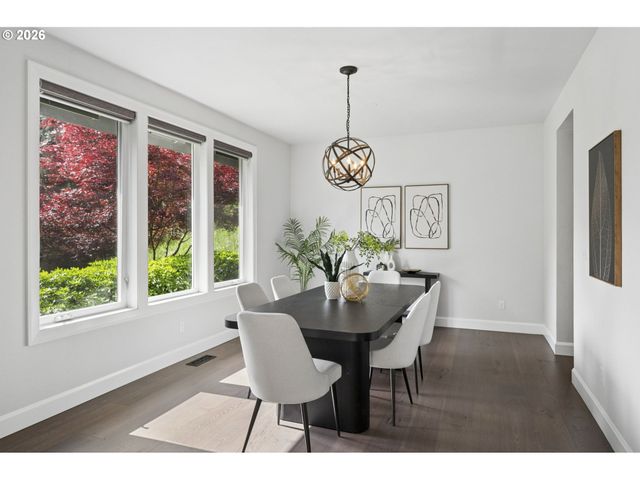 1295 EVAH Ln, West Linn, OR 97068