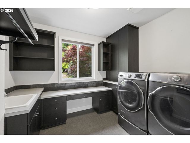 1295 EVAH Ln, West Linn, OR 97068