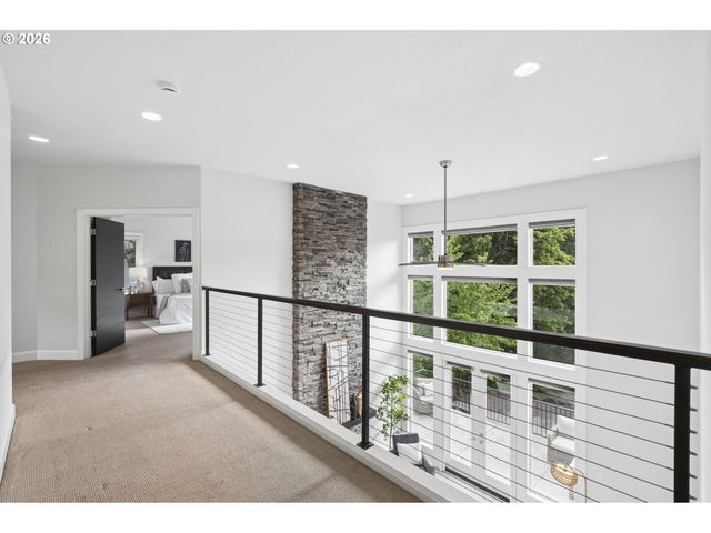 1295 EVAH Ln, West Linn, OR 97068