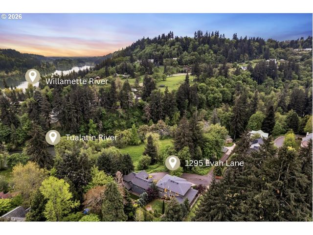 1295 EVAH Ln, West Linn, OR 97068