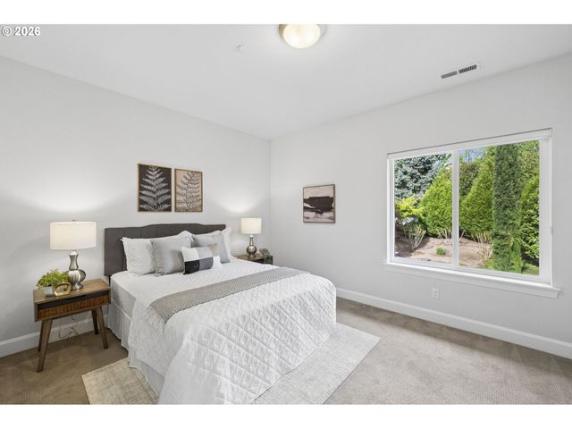 1295 EVAH Ln, West Linn, OR 97068