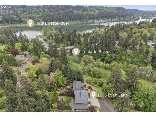 1295 EVAH Ln, West Linn, OR 97068