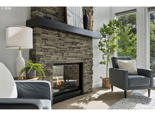 1295 EVAH Ln, West Linn, OR 97068