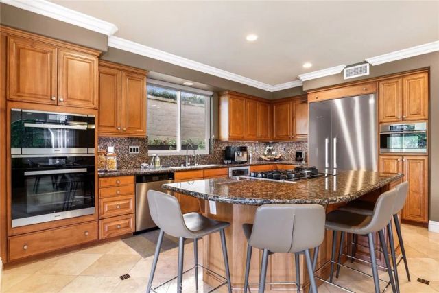 9 River Rock, Coto De Caza, CA 92679