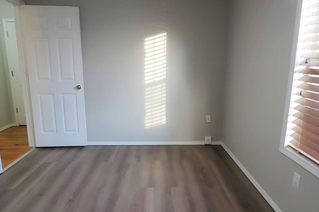 1257 W Bridgewood Place, Nixa, MO 65714