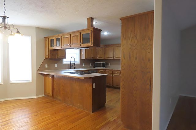 1257 W Bridgewood Place, Nixa, MO 65714