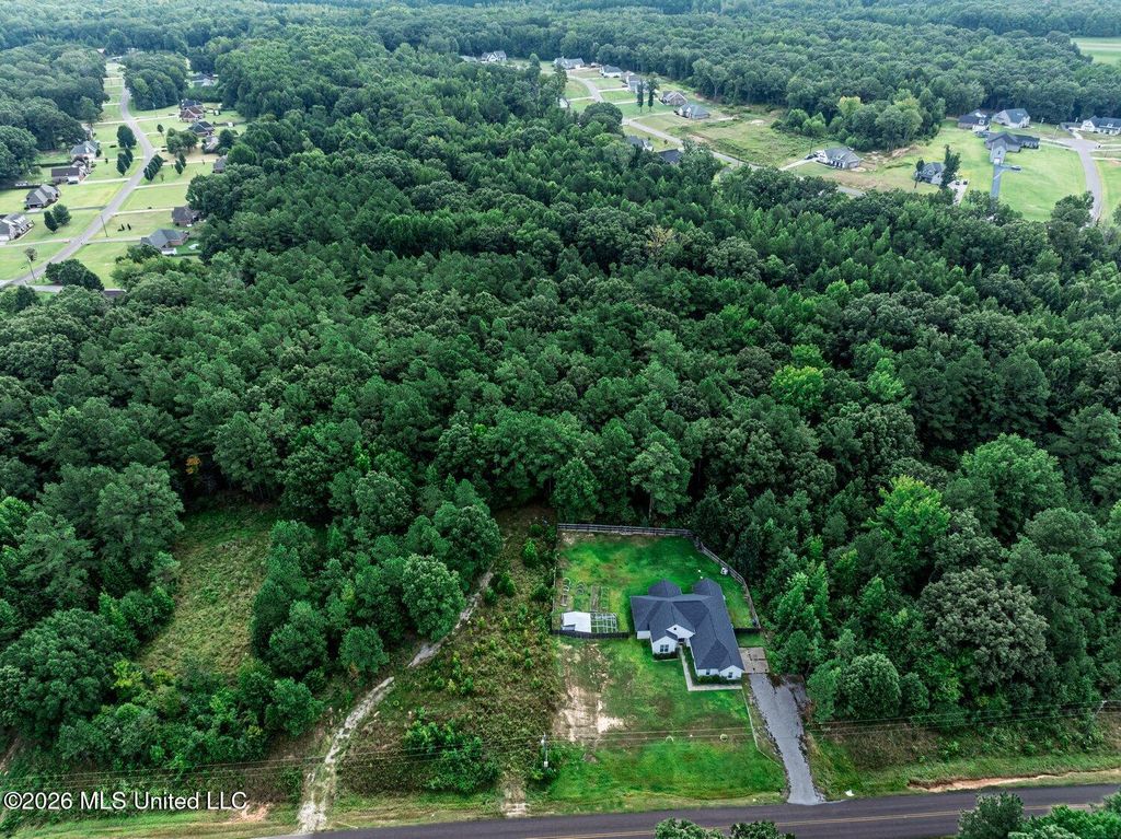 E Deer Creek Road, Byhalia, MS 38611 — photo 3