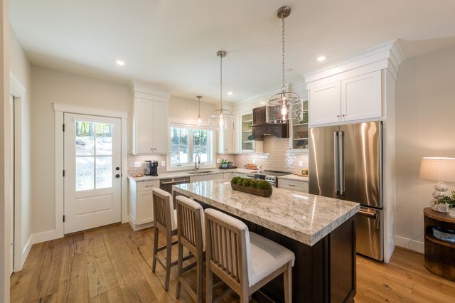 60 White Oaks Rd Unit 23, Laconia, NH 03246
