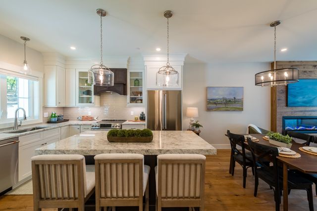60 White Oaks Rd Unit 23, Laconia, NH 03246