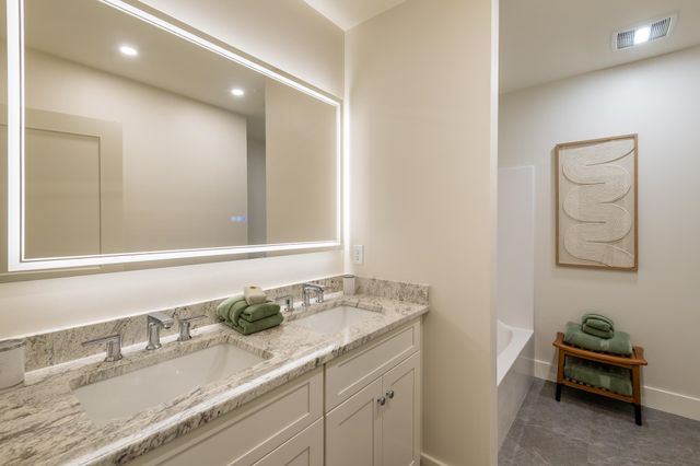 60 White Oaks Rd Unit 23, Laconia, NH 03246