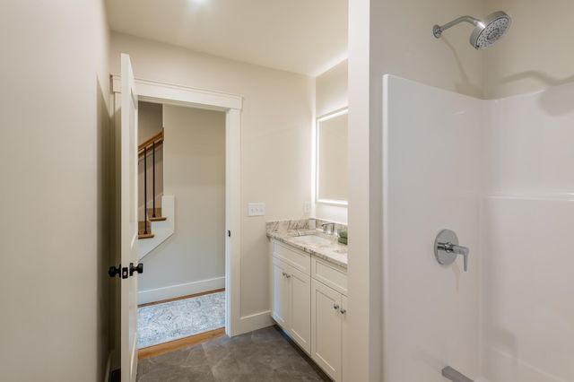 60 White Oaks Rd Unit 23, Laconia, NH 03246