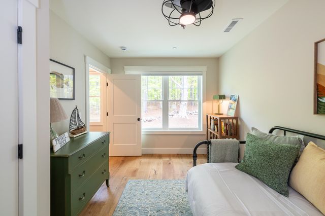 60 White Oaks Rd Unit 23, Laconia, NH 03246