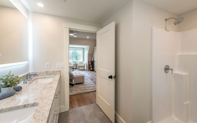 60 White Oaks Rd Unit 23, Laconia, NH 03246