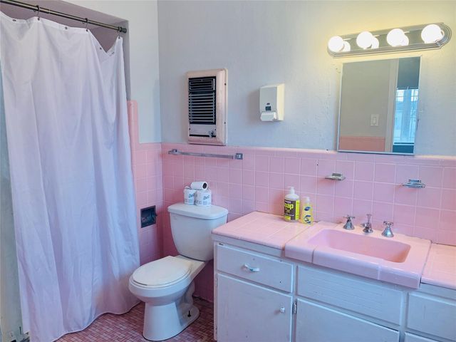 2423 Emancipation Avenue 2, Houston, TX 77004