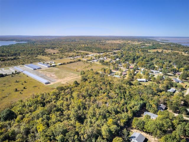 3 Hamilton Road, Eufaula, OK 74432