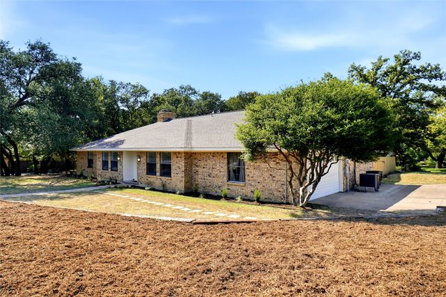 7800 Skylake Drive, Fort Worth, TX 76179