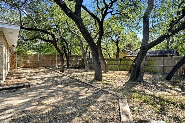 7800 Skylake Drive, Fort Worth, TX 76179