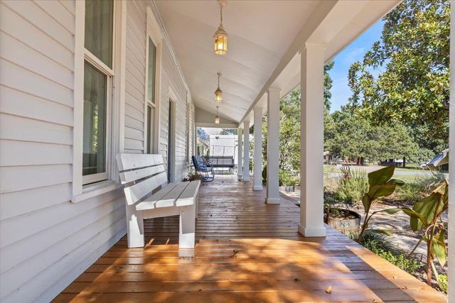 503A Wilkes ST, Smithville, TX 78957