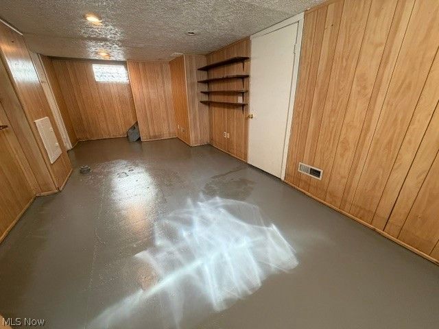 1139 Roslyn Avenue, Akron, OH 44320