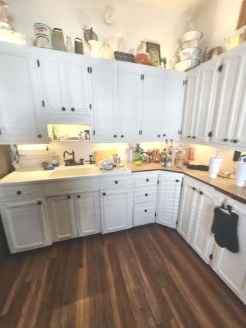 425 E Blair, Mulvane, KS 67110