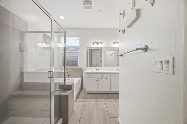 3037 Traverse Lane, Clovis, CA 93619