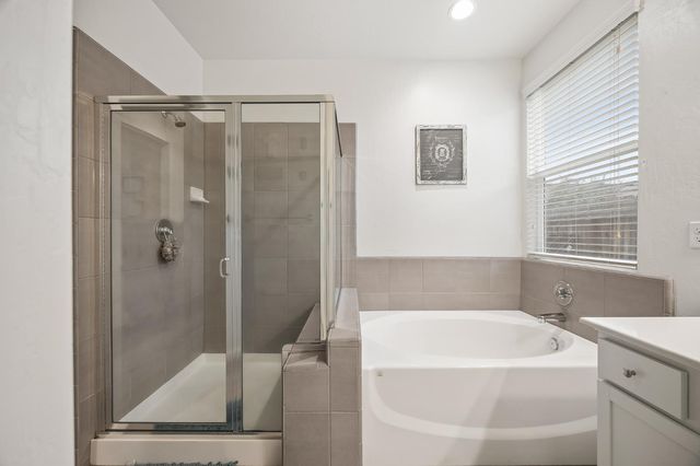 3037 Traverse Lane, Clovis, CA 93619