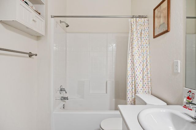 3037 Traverse Lane, Clovis, CA 93619