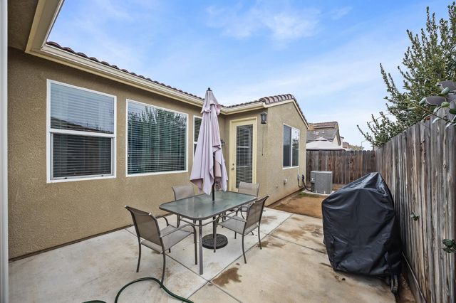 3037 Traverse Lane, Clovis, CA 93619