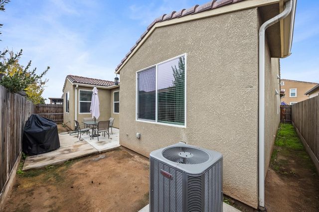 3037 Traverse Lane, Clovis, CA 93619