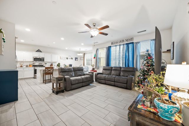 3037 Traverse Lane, Clovis, CA 93619