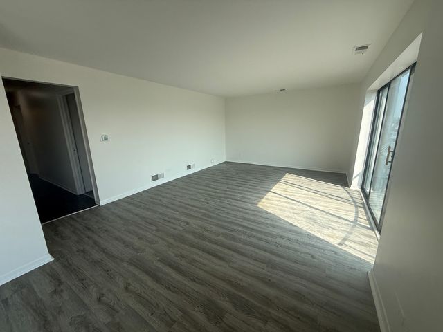 2300 N Harlem Avenue 606, Elmwood Park, IL 60707