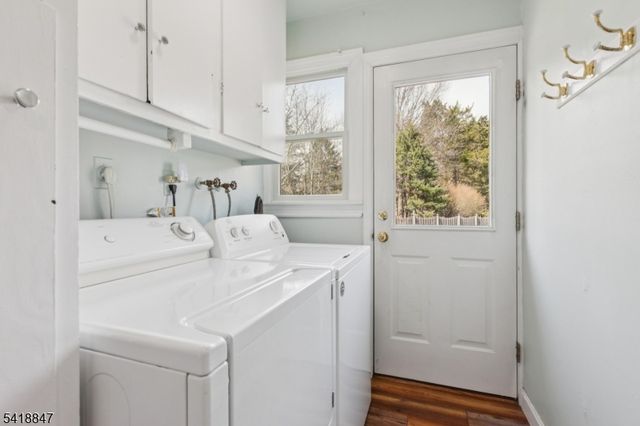 3 Stagecoach Way, Hillsborough Twp., NJ 08844