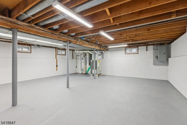 3 Stagecoach Way, Hillsborough Twp., NJ 08844