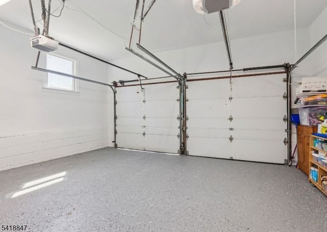 3 Stagecoach Way, Hillsborough Twp., NJ 08844